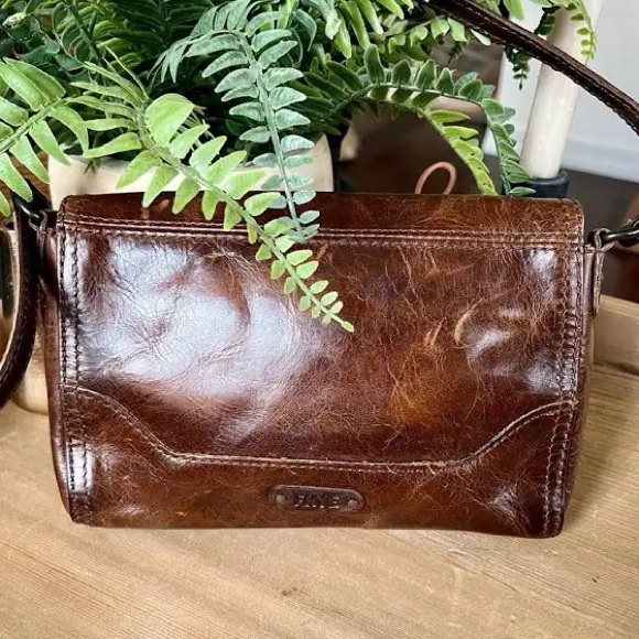 Frye Leather Fold Over Crossbody. Offers accepted - Picture 7 of 7